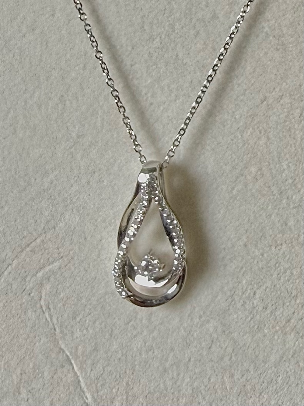 Steven Singer/Limitless Genuine Diamonds/14K White Gold Teardrop Necklace